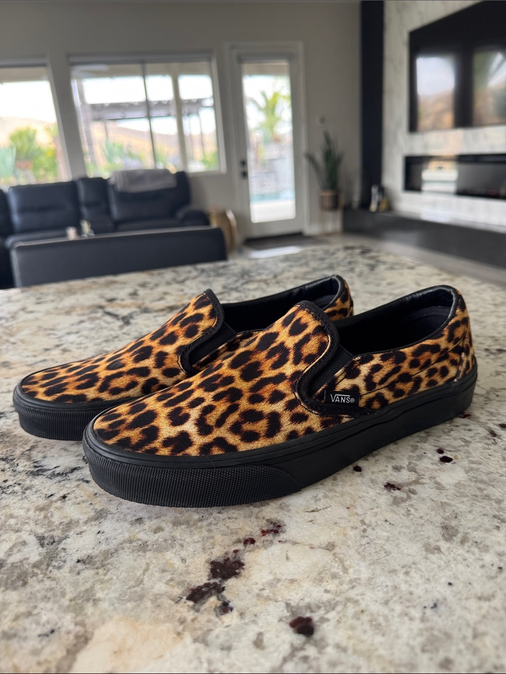 Vans Slip-On Leopard Print women’s/Men's Sneakers - Black Sole w 8.5